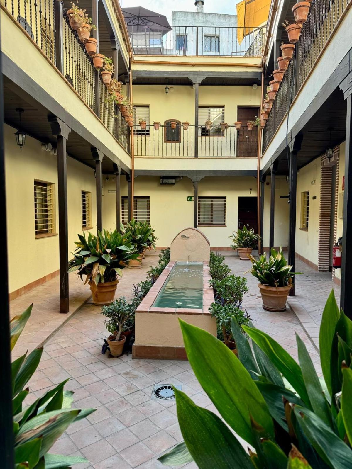 Apartamento En Lumbreras-Alameda 塞维利亚 外观 照片